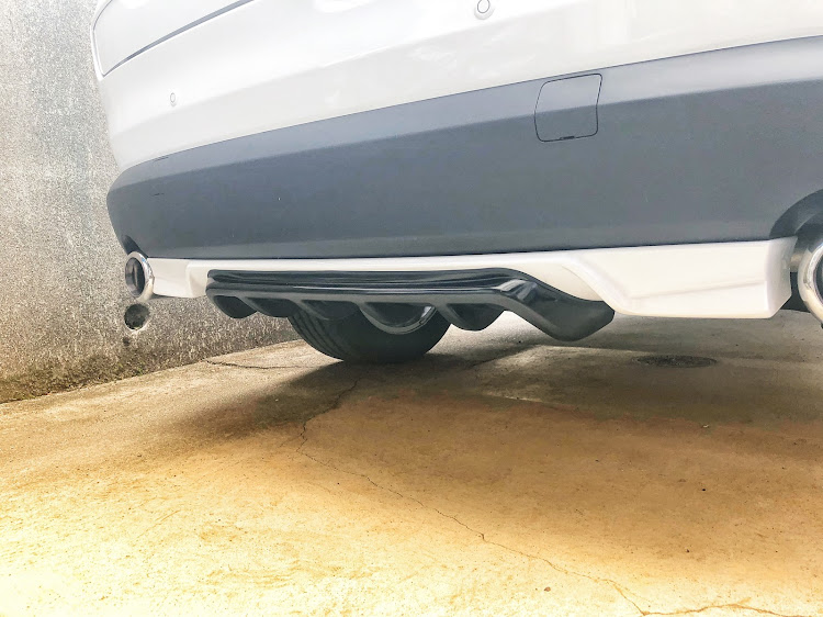 CX-8のDIY・ディフューザー塗装&取付に関するカスタム事例の投稿画像3枚目