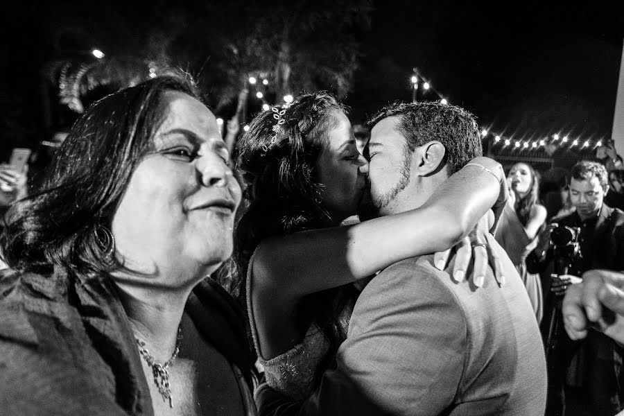 Fotografo di matrimoni Edy Carneiro (edycarneiro). Foto del 16 novembre 2018