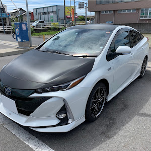 プリウスPHV ZVW52