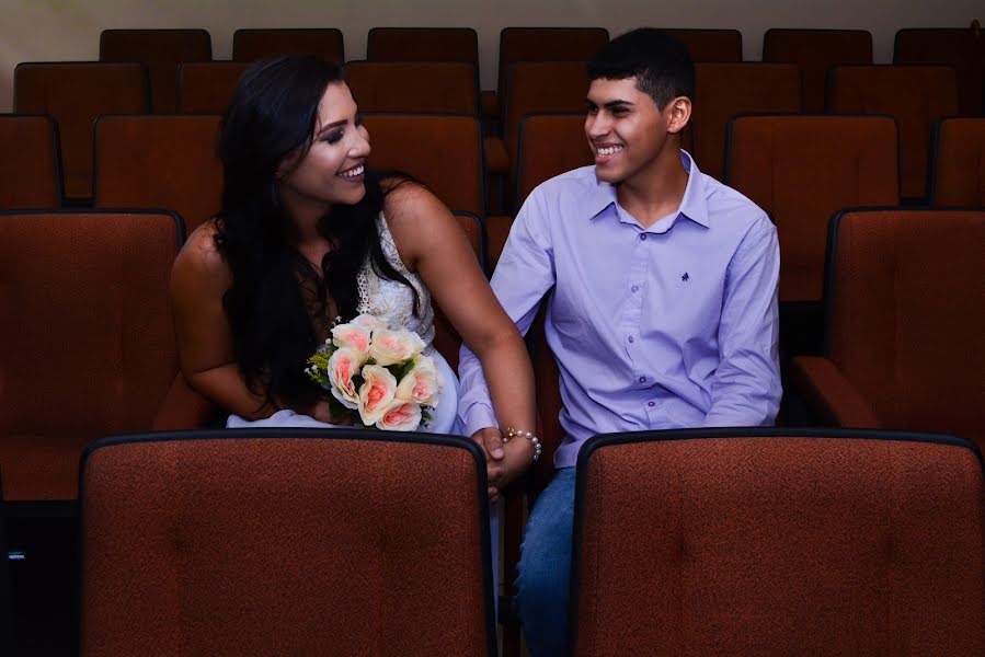 Wedding photographer Adriano Nascimento (adrianonascimen). Photo of 25 May 2017