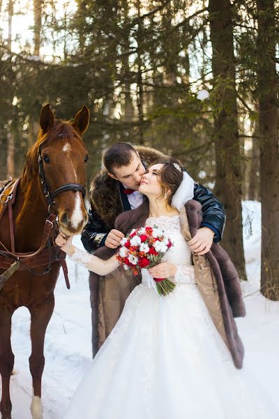 Wedding photographer Ekaterina Rusinova (rusinka). Photo of 21 April 2017