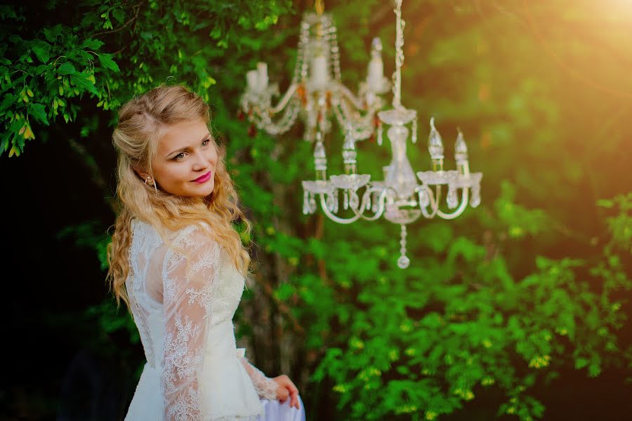 Wedding photographer Ekaterina Yuzhakova (eyuzhakova). Photo of 7 August 2015