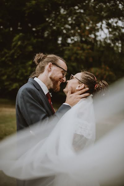 Fotógrafo de casamento Hanka Stránská (hsfoto). Foto de 27 de novembro 2022