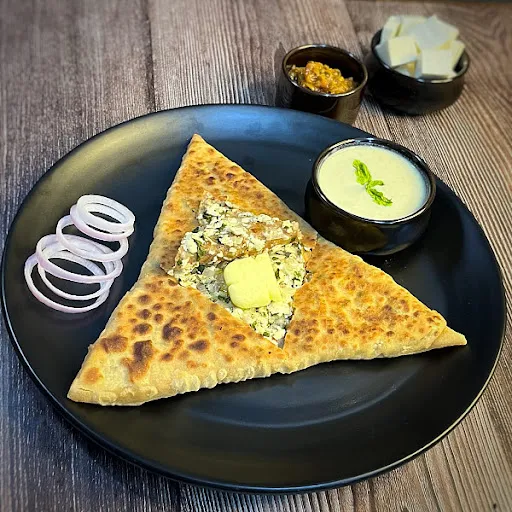 Achari Paneer Paratha