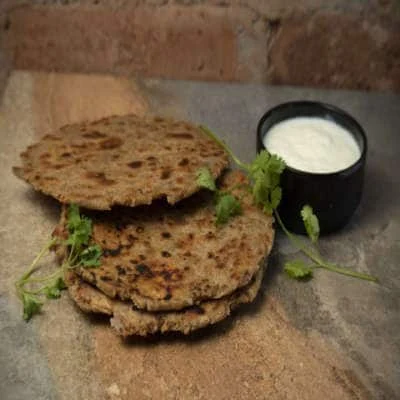 Koki Paratha With Curd