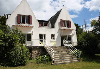 Seaside house with garden 2