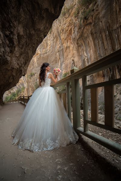 Fotógrafo de bodas Aleksa Kara (facesfoto). Foto del 5 de septiembre 2017