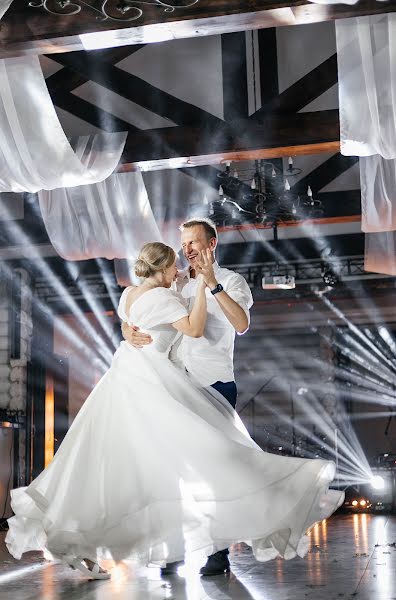 Fotógrafo de bodas Ira Syubareva (984ffv7). Foto del 25 de julio 2023