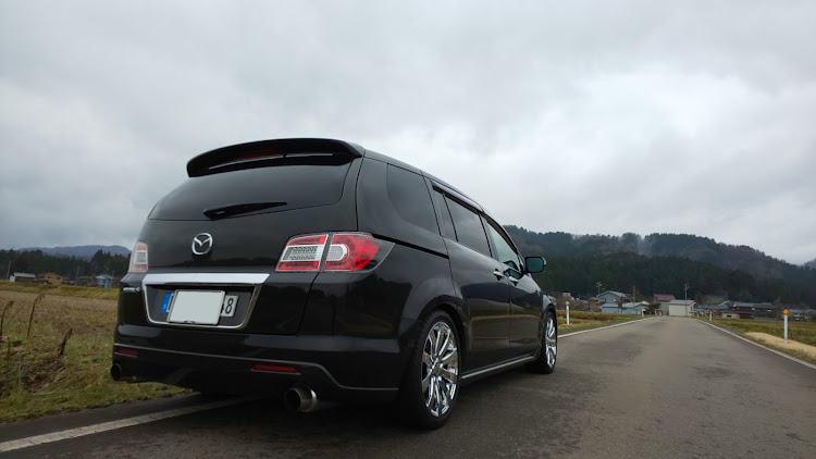 MPVの春が来たゾー・タイヤ交換完了・車高もう少し下げたいに関するカスタム事例の投稿画像2枚目