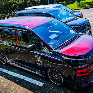 ヴォクシー ZWR80G