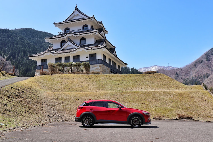 CX-3の桜と愛車・UQueen👸・まだ早かった🌸・揖斐郡・藤橋城 に関するカスタム事例の投稿画像3枚目