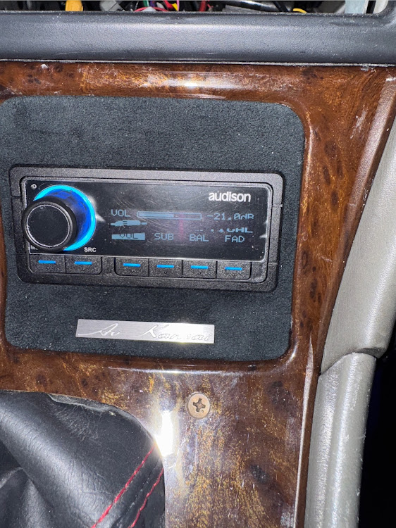 ローレルのavkansai京都店・Audison B-CON・audison AFC8.14bit・RSオーディオ・カーオーディオに関するカスタム事例の投稿画像4枚目