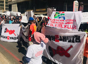 South Africans are demanding the right to be able to recall ward councillors who don’t perform their jobs well. The ANC and DA have supported the call but the EFF has refused to. 