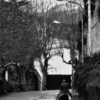 Lungo antiche strade, in salita... di 