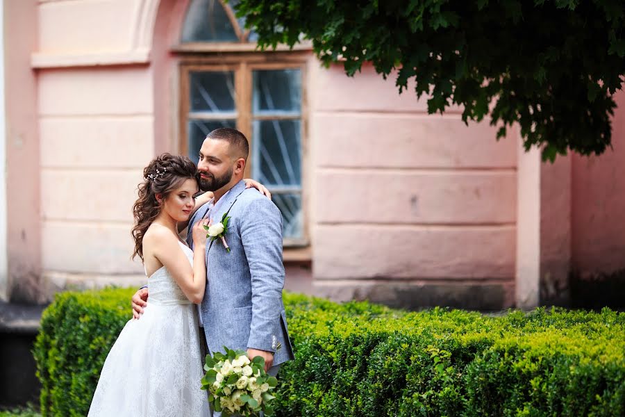 Fotógrafo de casamento Anastasiya Khudoliy (khydolii). Foto de 21 de janeiro 2020