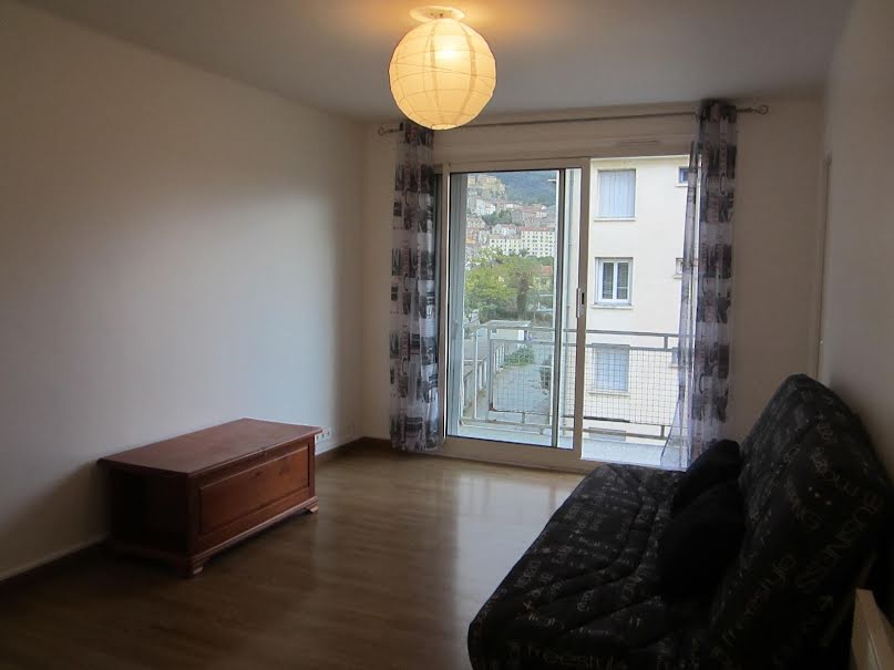 Location meublée appartement 3 pièces 65 m² à Corte (20250), 700 €