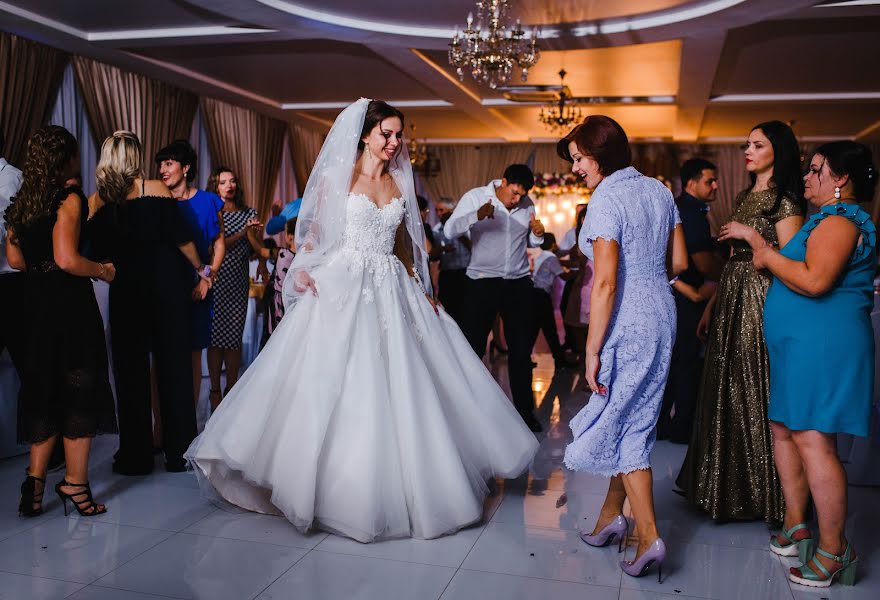 Wedding photographer Irina Ponomarenko (ponomart). Photo of 14 January 2019