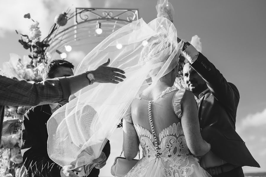 Photographe de mariage Sasha Siyan (redpion). Photo du 2 décembre 2019