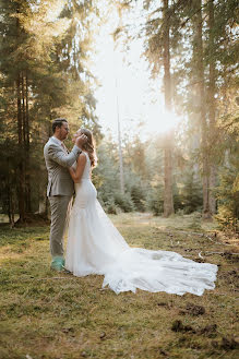 Fotografo di matrimoni Sorin And Patricia (sirbusorin). Foto del 2 aprile 2022