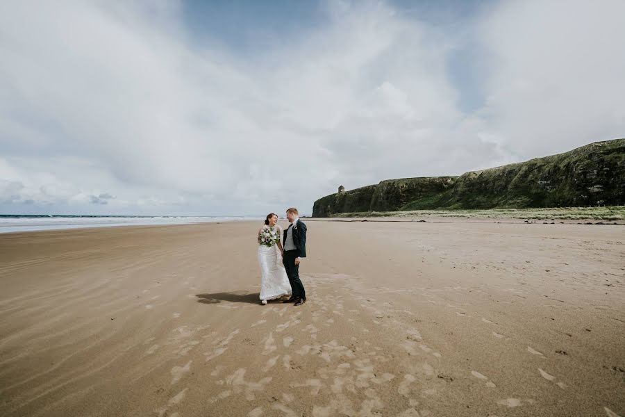 Fotografo di matrimoni Jake Samuels (jakesamuels). Foto del 2 luglio 2019