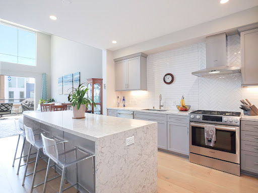 Buy this luxury farmhouse in Redondo Beach (United States) - Modern kitchen with island and marble countertop