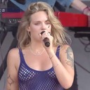 Tove Lo New Tab Music Theme