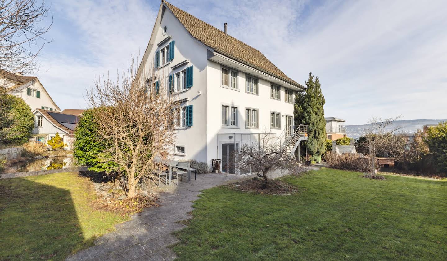 House with garden Oberrieden