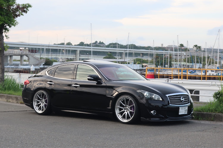 フーガの南本牧埠頭・本牧埠頭・大黒PA・センスブランド・kcv02に関するカスタム事例の投稿画像9枚目