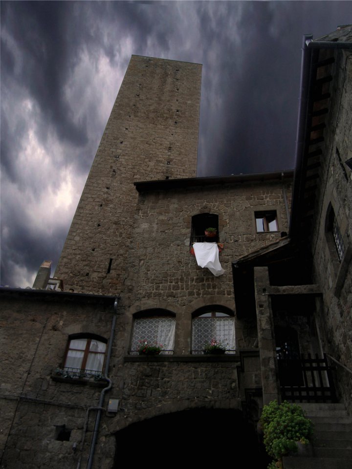 Cielo spettrale a Viterbo di AndreaNobili