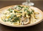 Mushroom Spinach Alfredo was pinched from <a href="http://www.bettycrocker.com/recipes/mushroom-spinach-alfredo/24612505-8ec7-4f62-b027-ea224c863687" target="_blank">www.bettycrocker.com.</a>