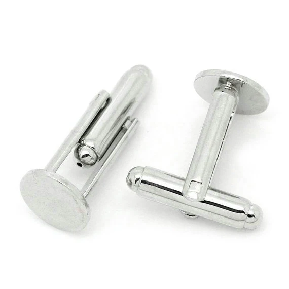 Gemelli Materiale Hardware Gioielli Accessori Accessori moda. Eleva il tuo stile con questi gemelli raffinati, perfetti per camicie e completi.