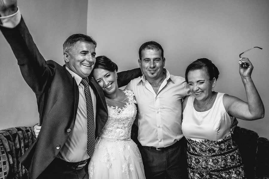 Wedding photographer Georgian Malinetescu (malinetescu). Photo of 27 October 2017