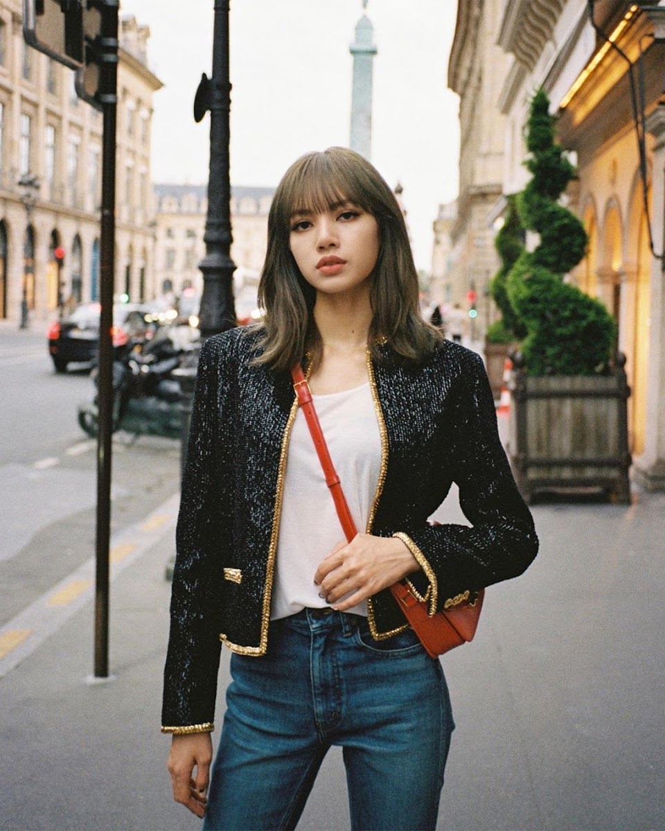 5 Times BLACKPINK's Lisa Totally Rocked The Parisian Aesthetic In