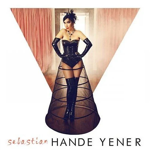 Hande Yener - Sebastian (Basketbol Marşı) (2016) Single Albüm GEMdRSHXzTo0u6MLojb3IXyGcvl8Uq8WM7Cgm51VjI4U3dxna3Ji52QBTT7AnHimSylJAefARGIrMQ=w1280-h720-rw-no