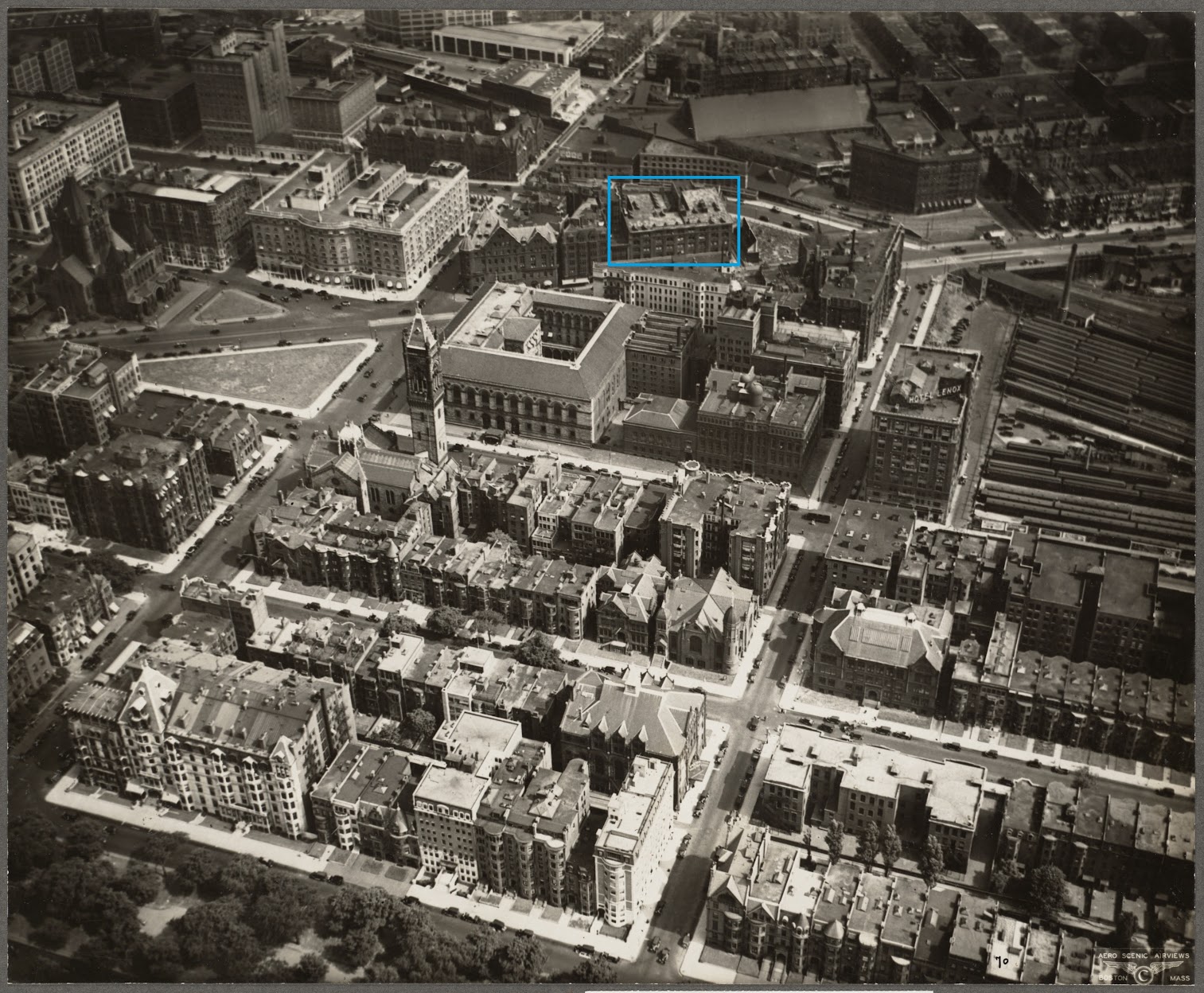 Aerial view of Lenox Square and its surrounding parking lot