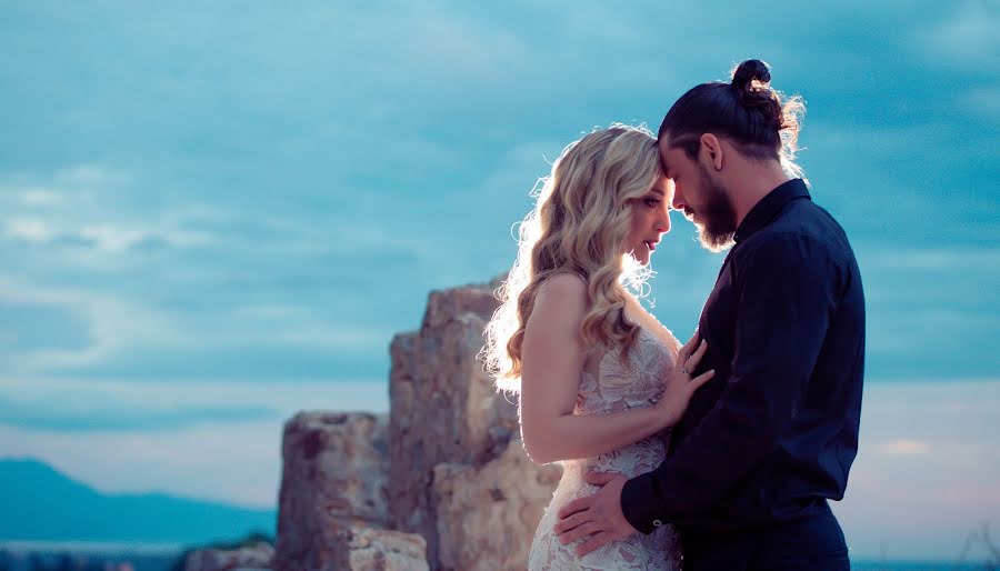 Fotografo di matrimoni Kostas Sinis (sinis). Foto del 20 dicembre 2018