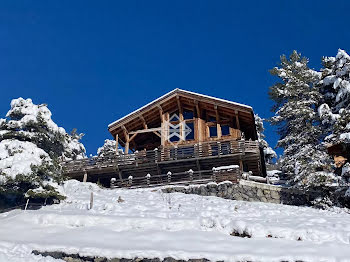 chalet à Saint-Etienne-de-Tinée (06)