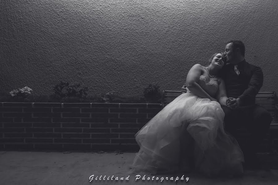 Fotografo di matrimoni Erik Gilliland (eriksgilly). Foto del 6 dicembre 2019