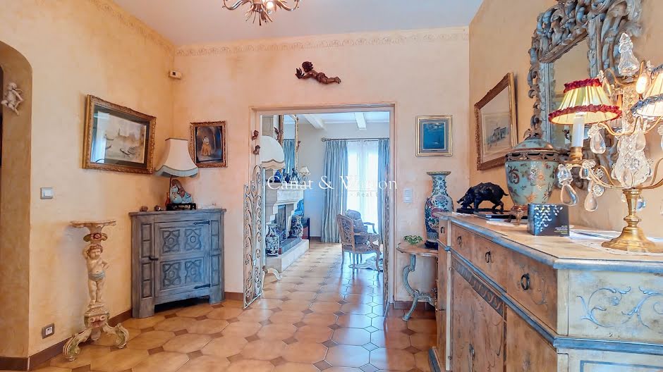 Vente villa 10 pièces 270 m² à Frejus (83600), 1 642 000 €