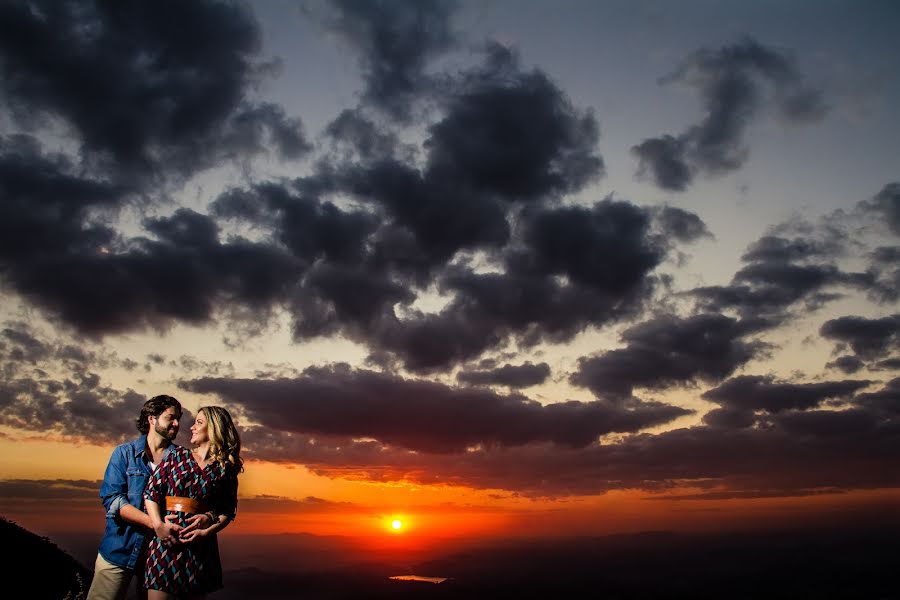 Wedding photographer Wallysson Ferrari (wallyssonferrar). Photo of 11 December 2018