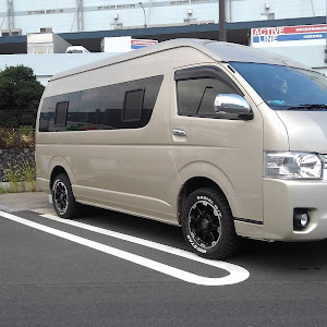 ハイエースバン TRH226K