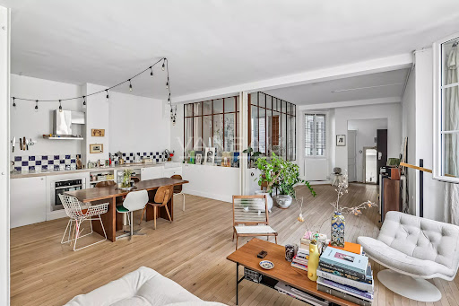 vente Appartement de luxe à Paris 11ème (75011) - Quartier Nation-Alexandre Dumas - Cuisine ouverte sur salon, mobilier moderne