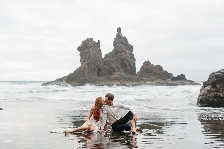 Wedding photographer Eva Isaeva (sisters). Photo of 6 October 2022