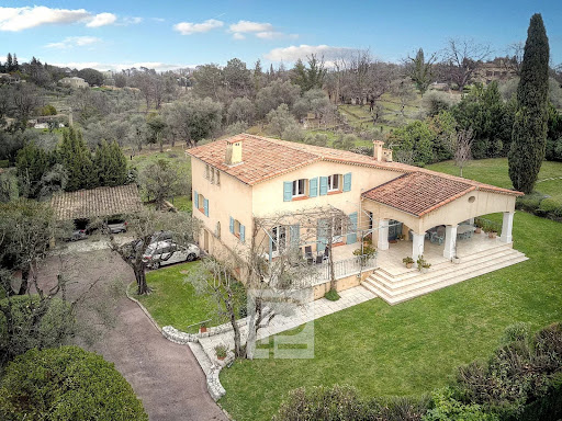 Maison avec piscine et terrasse 4