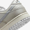 dunk low se metallic silver/sail/white/metallic silver