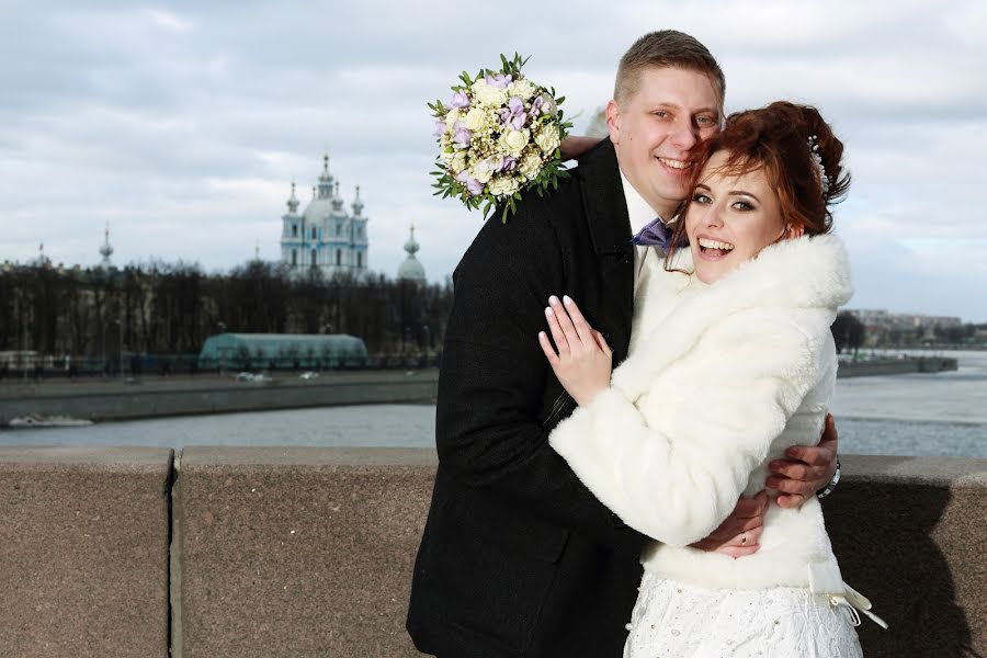 Fotógrafo de casamento Nikolay Kaveckiy (nikolaykavecky). Foto de 17 de abril 2019