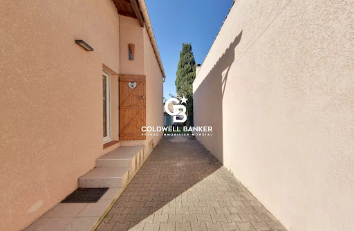 House with garden 2