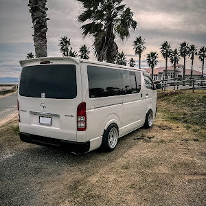 ハイエースバン KDH201V