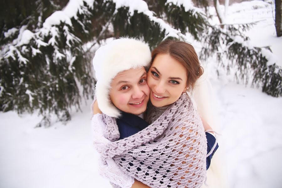 Fotografo di matrimoni Tema Dubovcev (ardu). Foto del 31 gennaio 2016