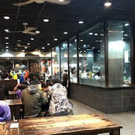 竹東邱排骨酥麵(竹東店)